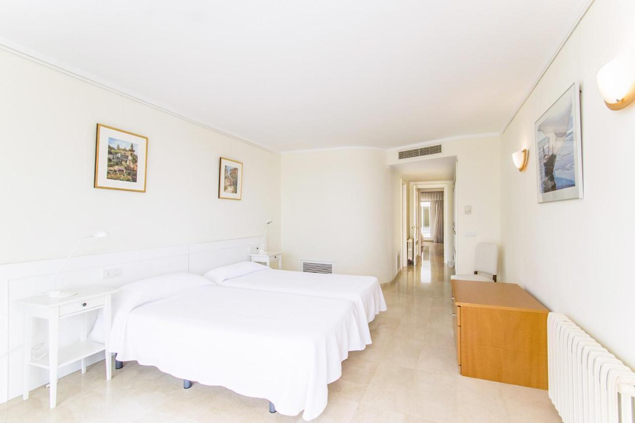 Ferienwohnung Seafront Ap Acuario Port de Pollença Exterior foto