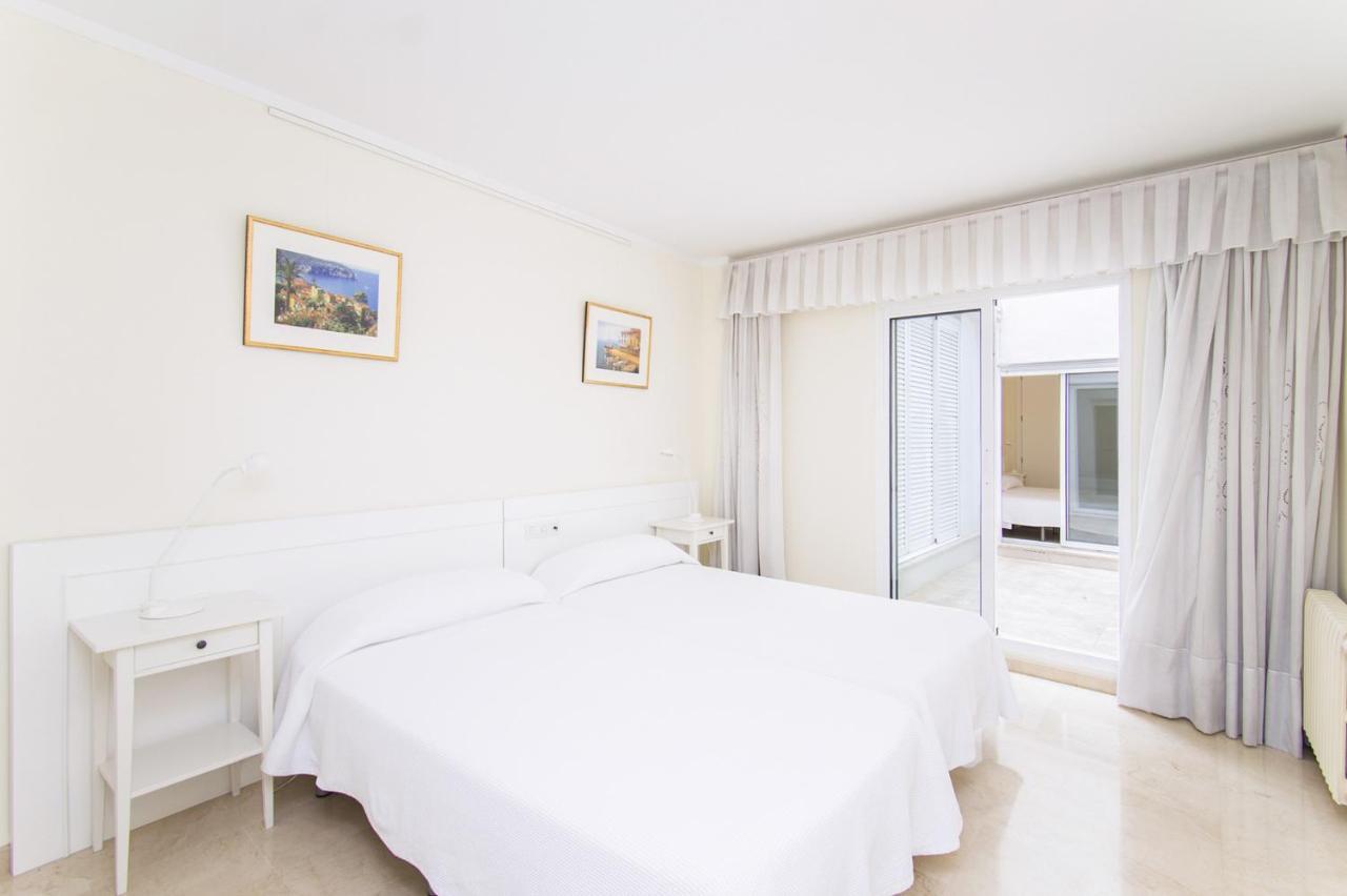Ferienwohnung Seafront Ap Acuario Port de Pollença Exterior foto