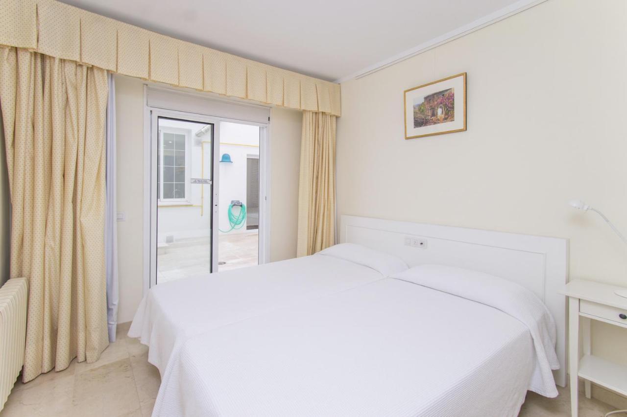 Ferienwohnung Seafront Ap Acuario Port de Pollença Exterior foto